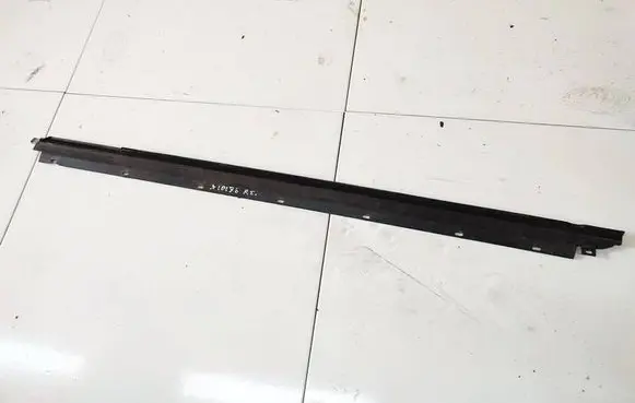 Fiat Croma Front door glass trim molding 