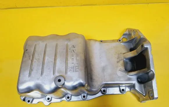 Opel Corsa D Oil sump 9128621