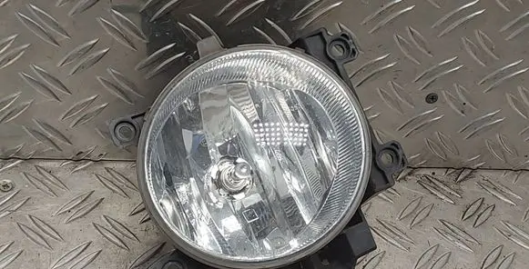 Toyota RAV 4 (XA40) Front fog light 