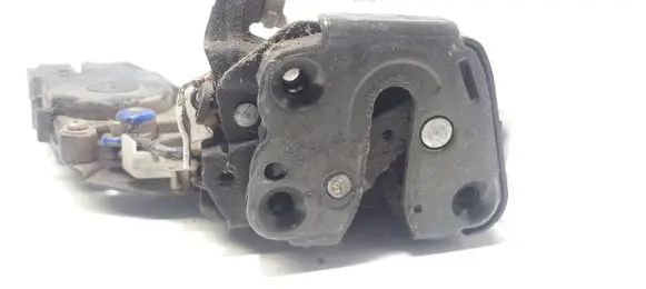Subaru Forester SF Rear door lock