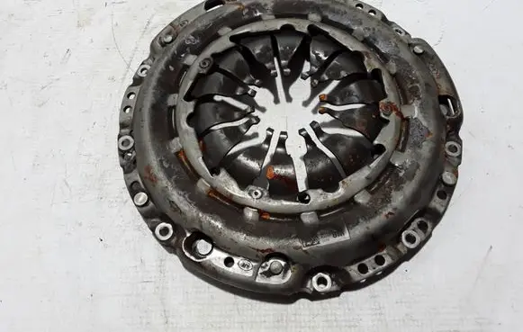 Renault Captur Pressure plate 302100495R