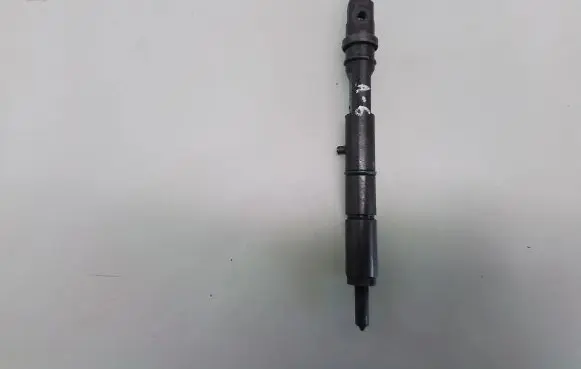 Audi A6 S6 C5 4B Fuel injector 059130201