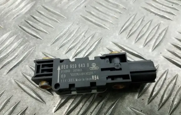 Audi A4 S4 B6 8E 8H Airbag deployment crash/impact sensor 8E0959643B