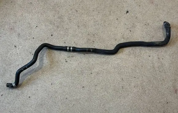 BMW 8 G15 Engine coolant pipe/hose 9868360