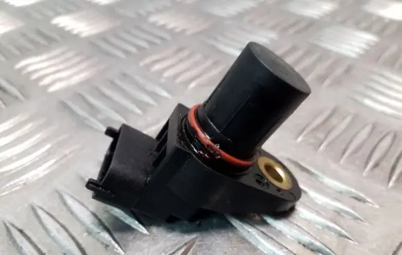 Mercedes-Benz S W221 Camshaft position sensor A0051531328