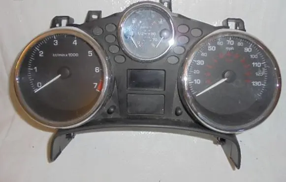 Peugeot 207 Speedometer (instrument cluster)