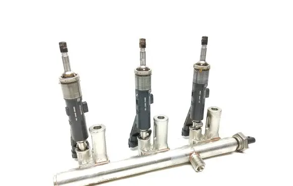 Peugeot 208 II Fuel injectors set 9811353880 27139Y01 2240191054