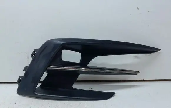 Renault Megane IV Front bumper lower grill 261529724R 261A21573R