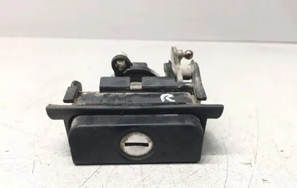 Volkswagen Golf III Tailgate exterior lock 1H6827571 1H6827571A