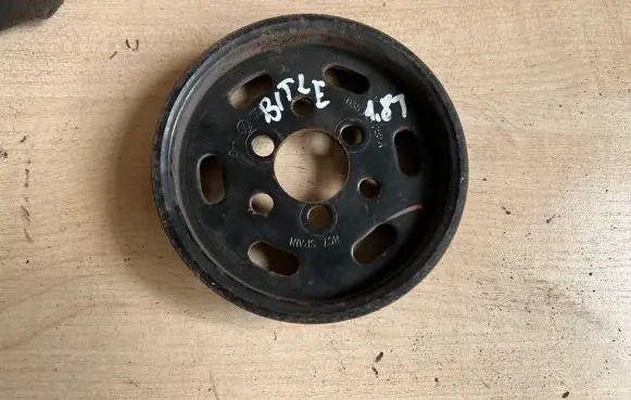 Volkswagen New Beetle Power steering pump pulley 038145255A