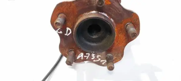 Nissan Qashqai Rear wheel hub