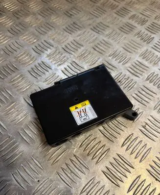 Audi Q7 4M Current control relay 4M0010006B