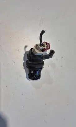 Dodge Challenger Windscreen/windshield washer pump 0602104740