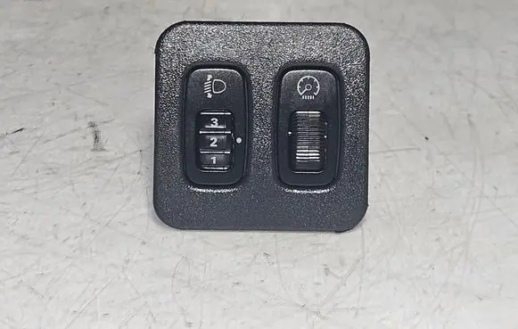 Mitsubishi Pajero Headlight level height control switch MR402645