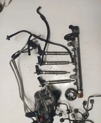 Volkswagen Transporter - Caravelle T5 Fuel injection system set 03L130277C 0445116035 0445010520