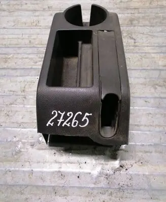 Volkswagen Golf V Center console 1K0863323C