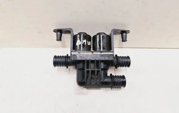 BMW 5 E60 E61 Coolant heater control valve 6931708 1147412181 6411