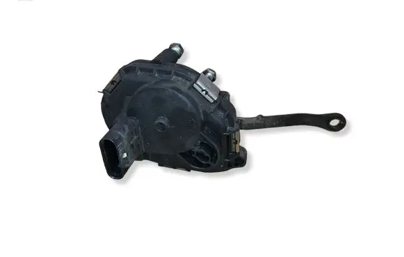 BMW 5 G30 G31 G38 Turbine electric control actuator 8355560139