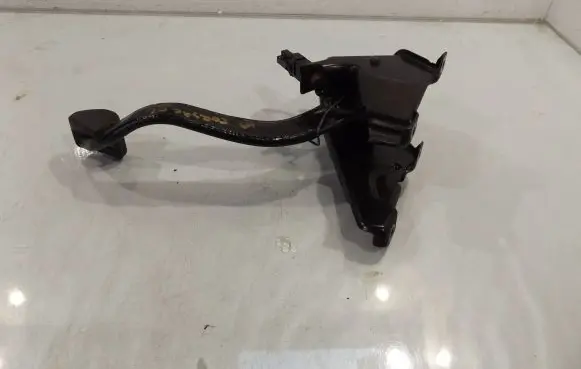 Opel Corsa C Brake pedal