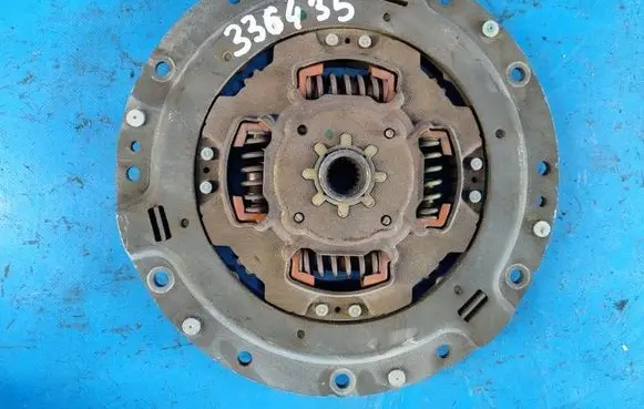 Toyota Prius (XW30) Clutch pressure plate 3127047040