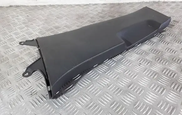 (B) pillar trim (bottom)
