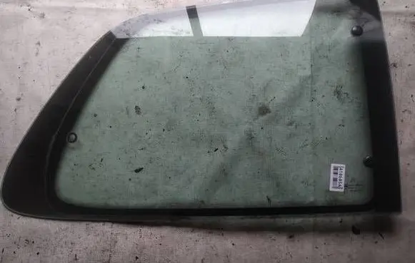 Citroen Saxo Rear side window as2