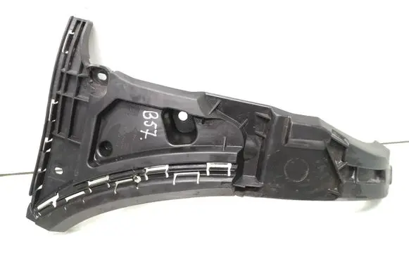 Volvo XC90 Front bumper mounting bracket 30698129