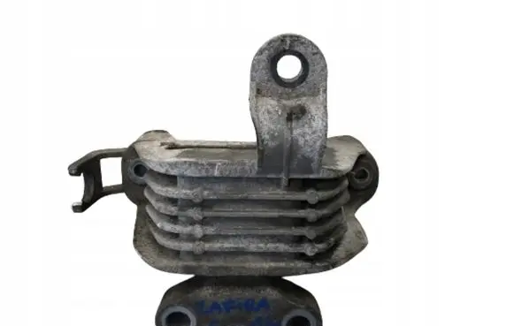 Opel Zafira C Engine mount bracket 13347451