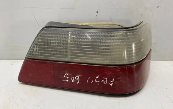 Peugeot 605 Rear/tail lights