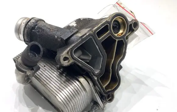 BMW X6 E71 Oil filter mounting bracket 7516383