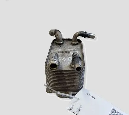 Volvo C70 Engine oil radiator 30723129 M0575001