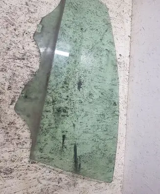 Seat Altea XL Front door window glass four-door