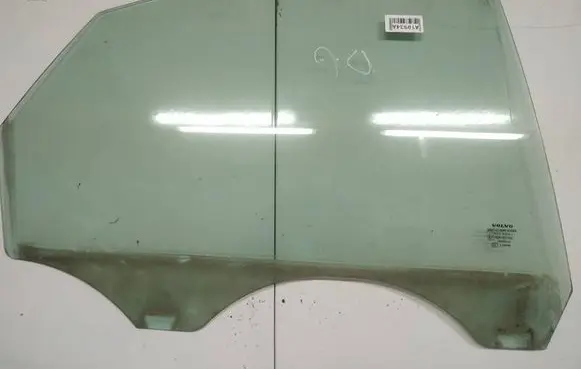 Volvo S40 Rear door window glass as2