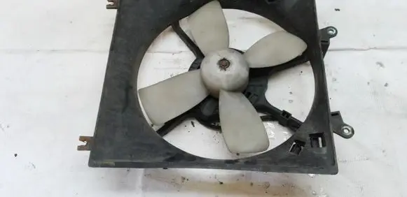 Mitsubishi Colt Radiator cooling fan shroud