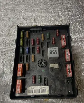 Volkswagen PASSAT B6 Fuse module 3C0937125