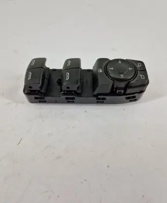 Opel Insignia B Electric window control switch 84211877
