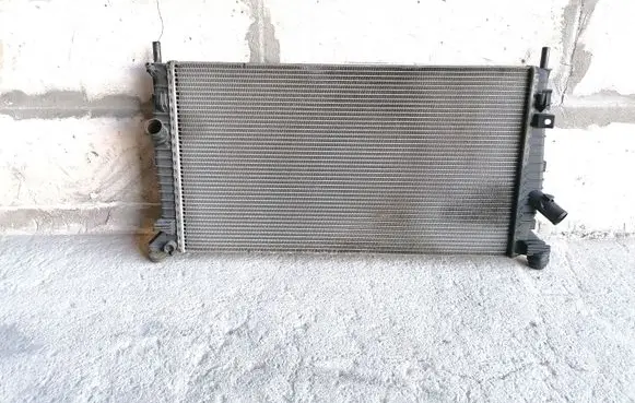 Volvo V50 Coolant radiator