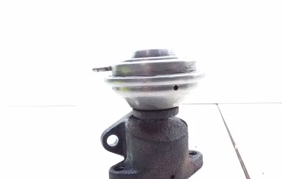 Volvo S70 V70 V70 XC EGR valve 72167506 981260