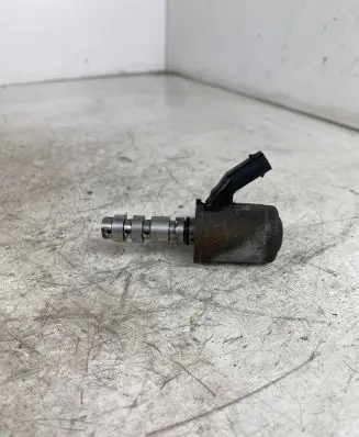 Audi A4 S4 B9 Oil pressure sensor 04L908455A 04L908455