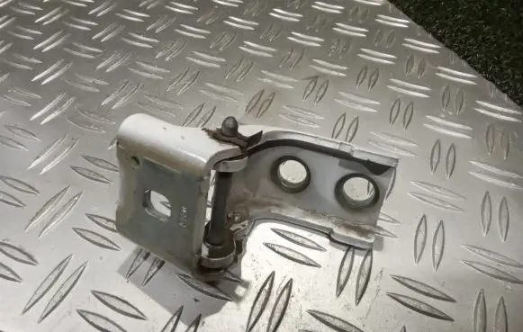 Toyota Proace Front door upper hinge ES70