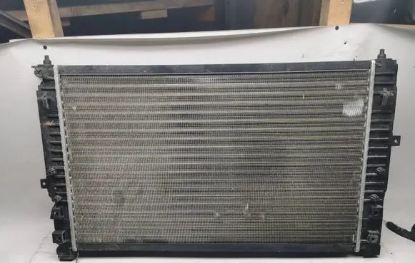 Audi A4 S4 B6 8E 8H Coolant radiator