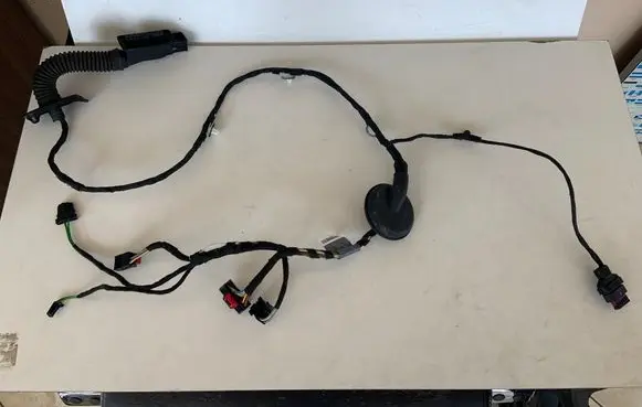 Audi A3 S3 8V Rear door wiring loom 8V5971687A