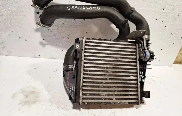 Opel Grandland X Intercooler radiator P9675627980