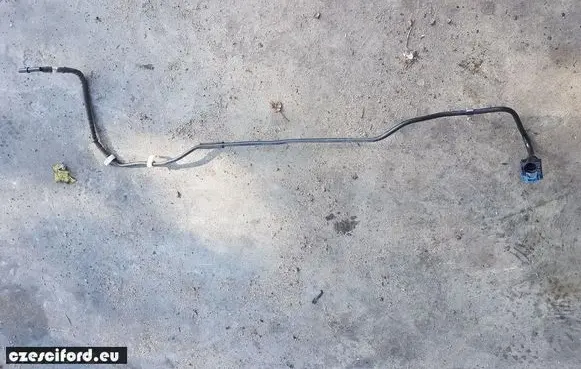 Volvo S80 Fuel line pipe 