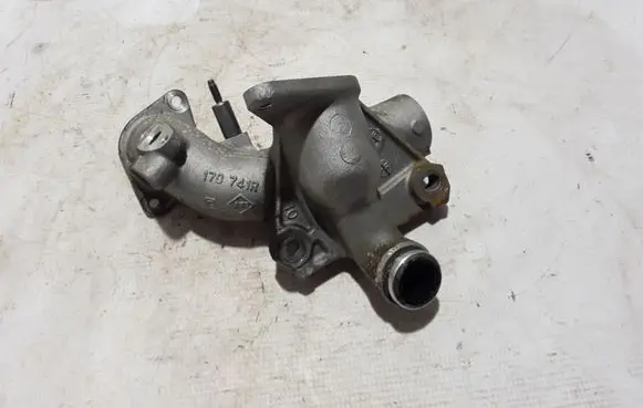 Renault Captur EGR valve line/pipe/hose 147170741R