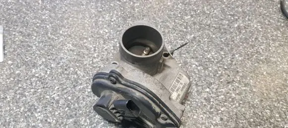 Ford Focus Throttle valve