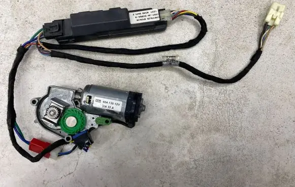 Sunroof motor/actuator