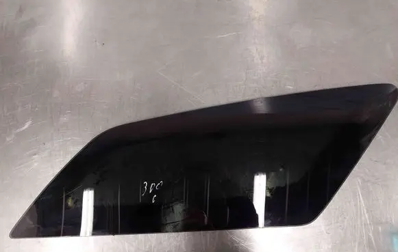 Chrysler 300C Rear side window 43R000265