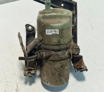 Volvo V50 Power steering pump 4N513K514DP 30741135