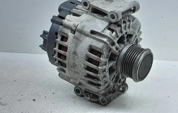 Audi A6 S6 C7 4G Generator/alternator 06H903017S